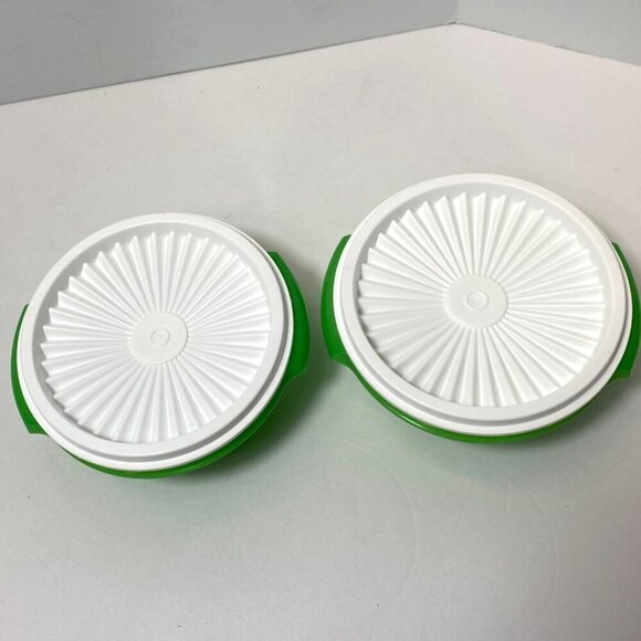 2 Tupperware Servalier Bowls 10 oz. Green With White Liquid Tight Seals - Picture 2 of 5